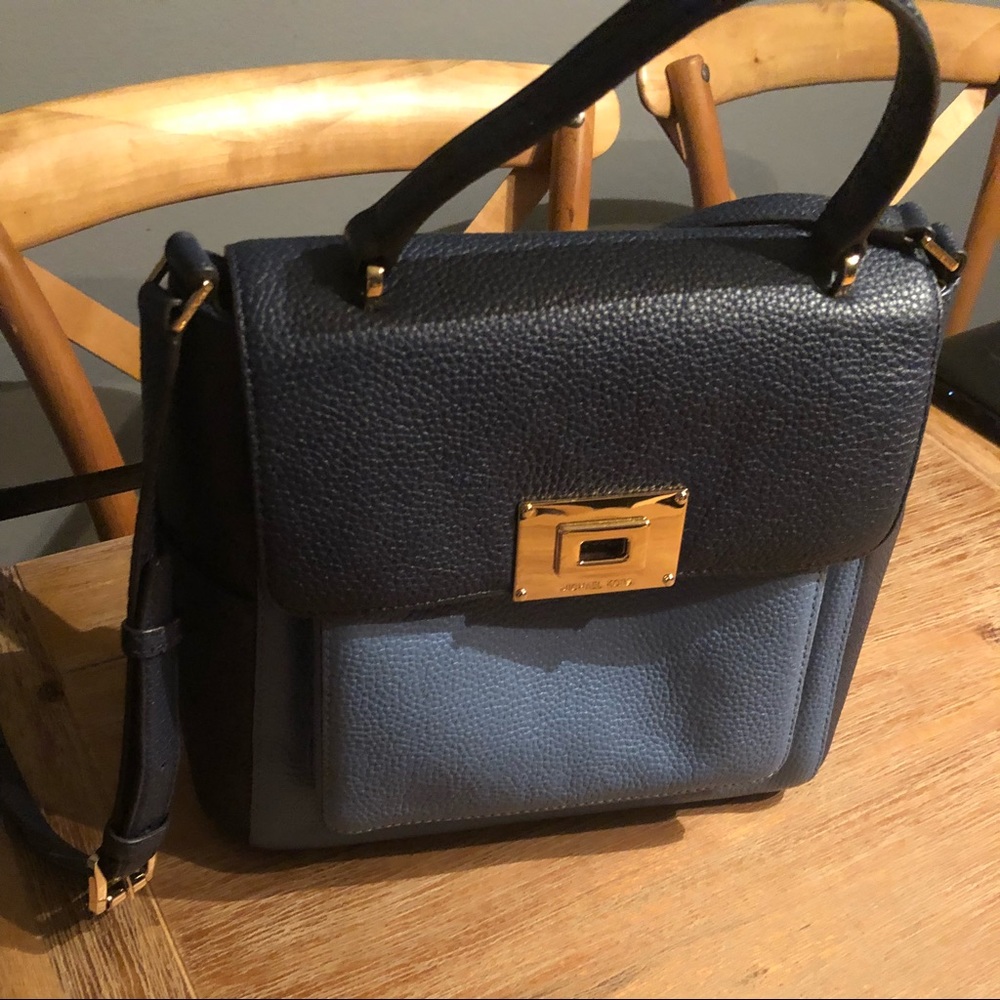 Michael kors shoulder bag